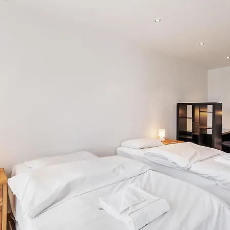 Spencer Dock Apartments * דבלין