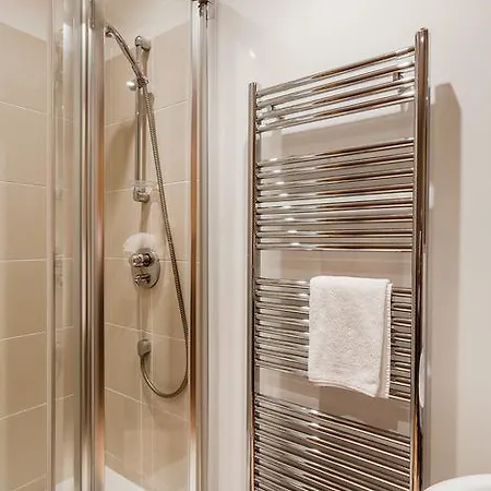 דירה Spencer Dock Apartments דבלין