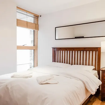 Spencer Dock Apartments * דבלין