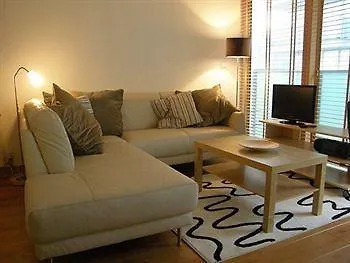 Spencer Dock Apartments דבלין