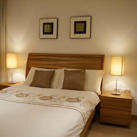 Spencer Dock Apartments דירה *