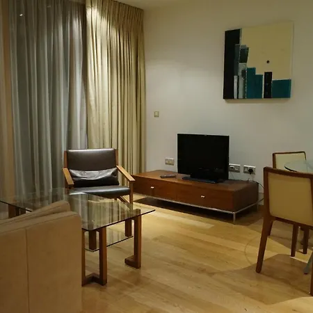 Spencer Dock Apartments *