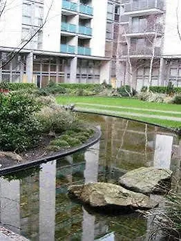 דירה Spencer Dock Apartments דבלין